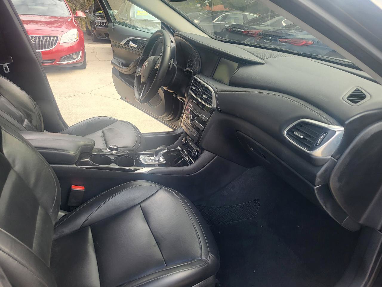 Used 2017 INFINITI QX30 AWD image 76