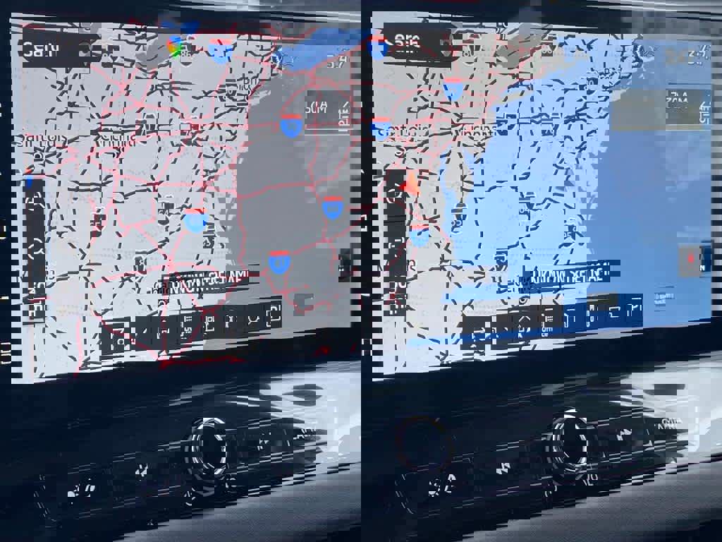 New 2025 Mitsubishi Outlander SE image 8