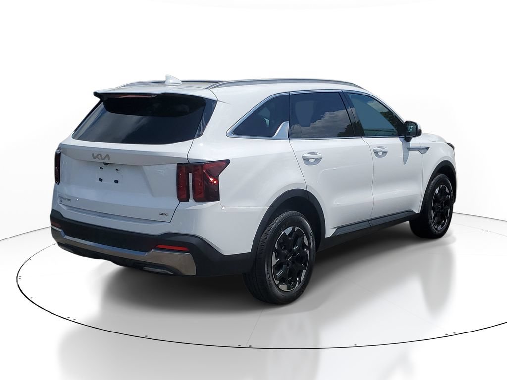 Certified 2024 Kia Sorento S w/ Panoramic Sunroof Package AWD/4WD image 4