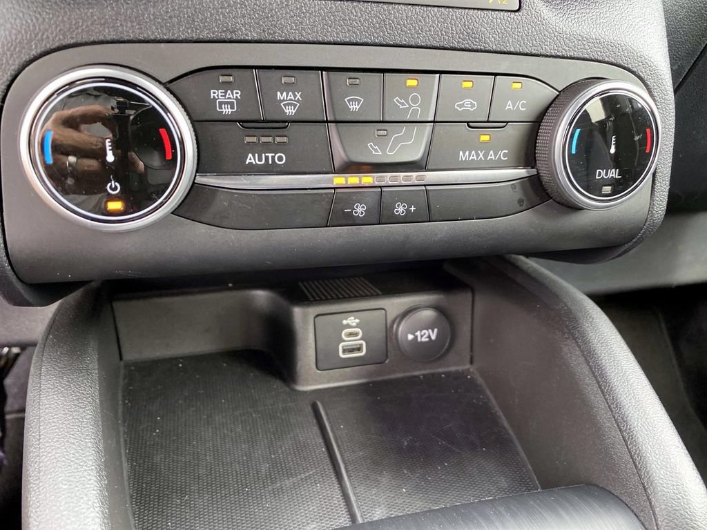 Used 2026 Ford Escape ST-Line AWD/4WD image 15