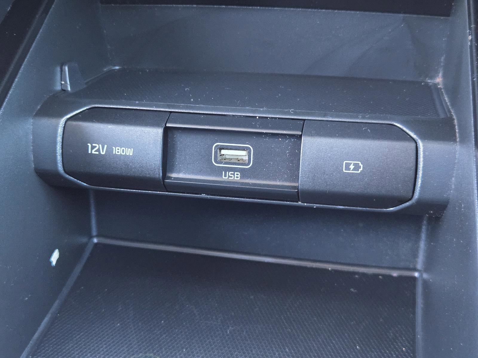 Used 2022 Kia Telluride LX image 13