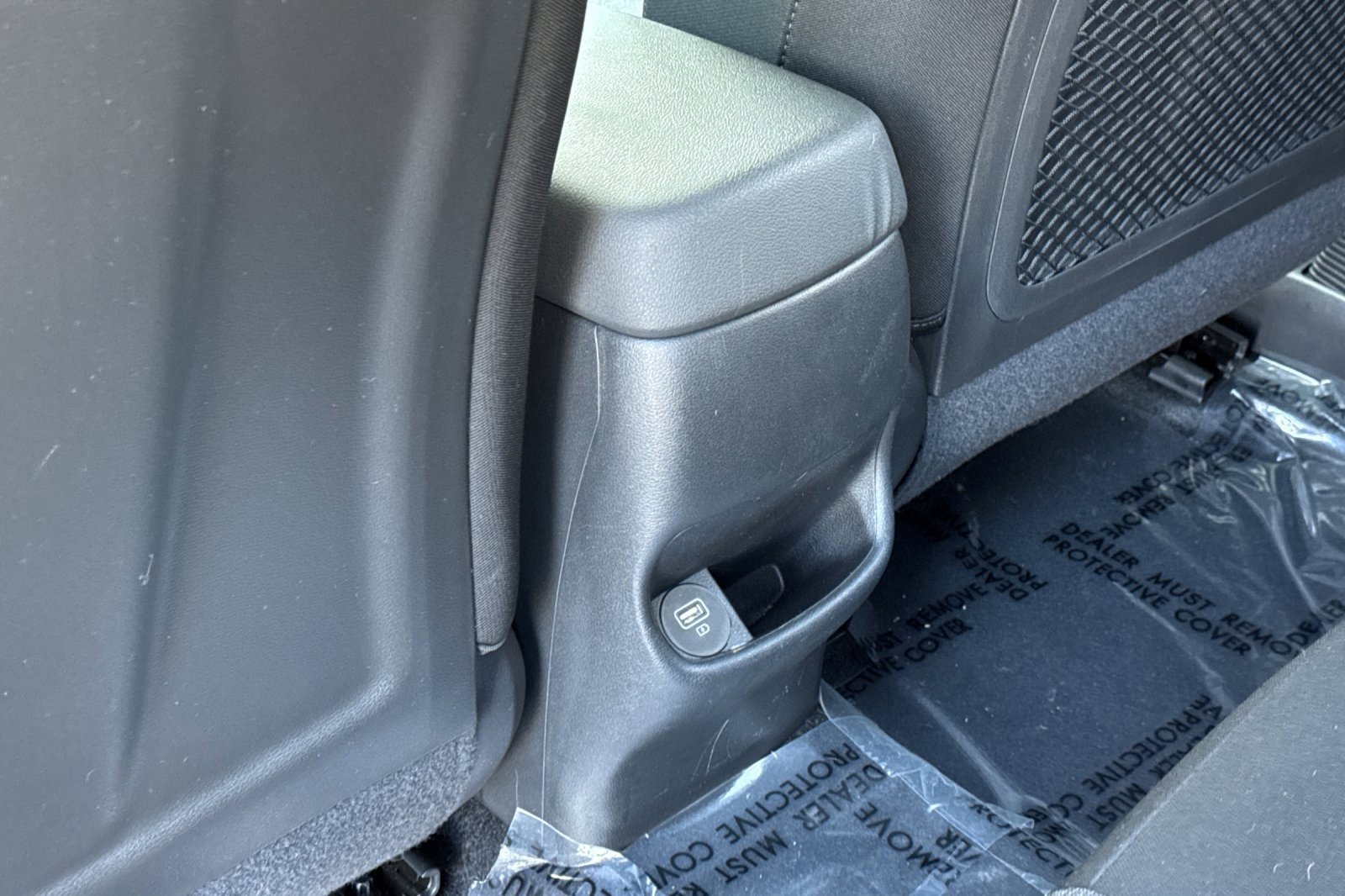 Used 2023 Hyundai Kona SE w/ Cargo Package image 14