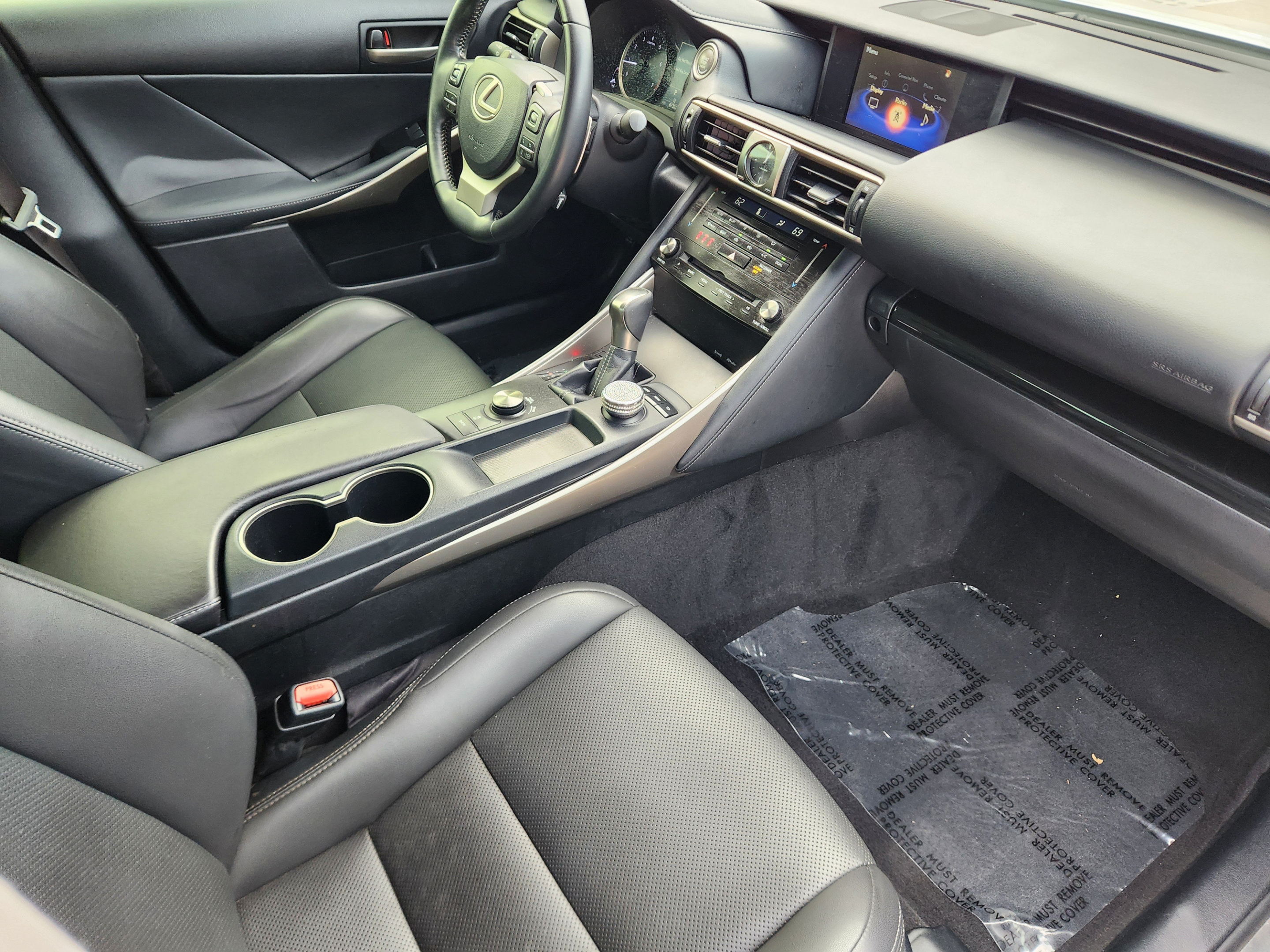 Used 2017 Lexus IS 200t RWD image 8