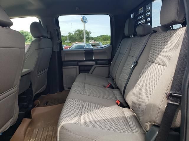 Used 2022 Ford F550 4x4 Crew Cab Super Duty w/ XLT Value Package image 12
