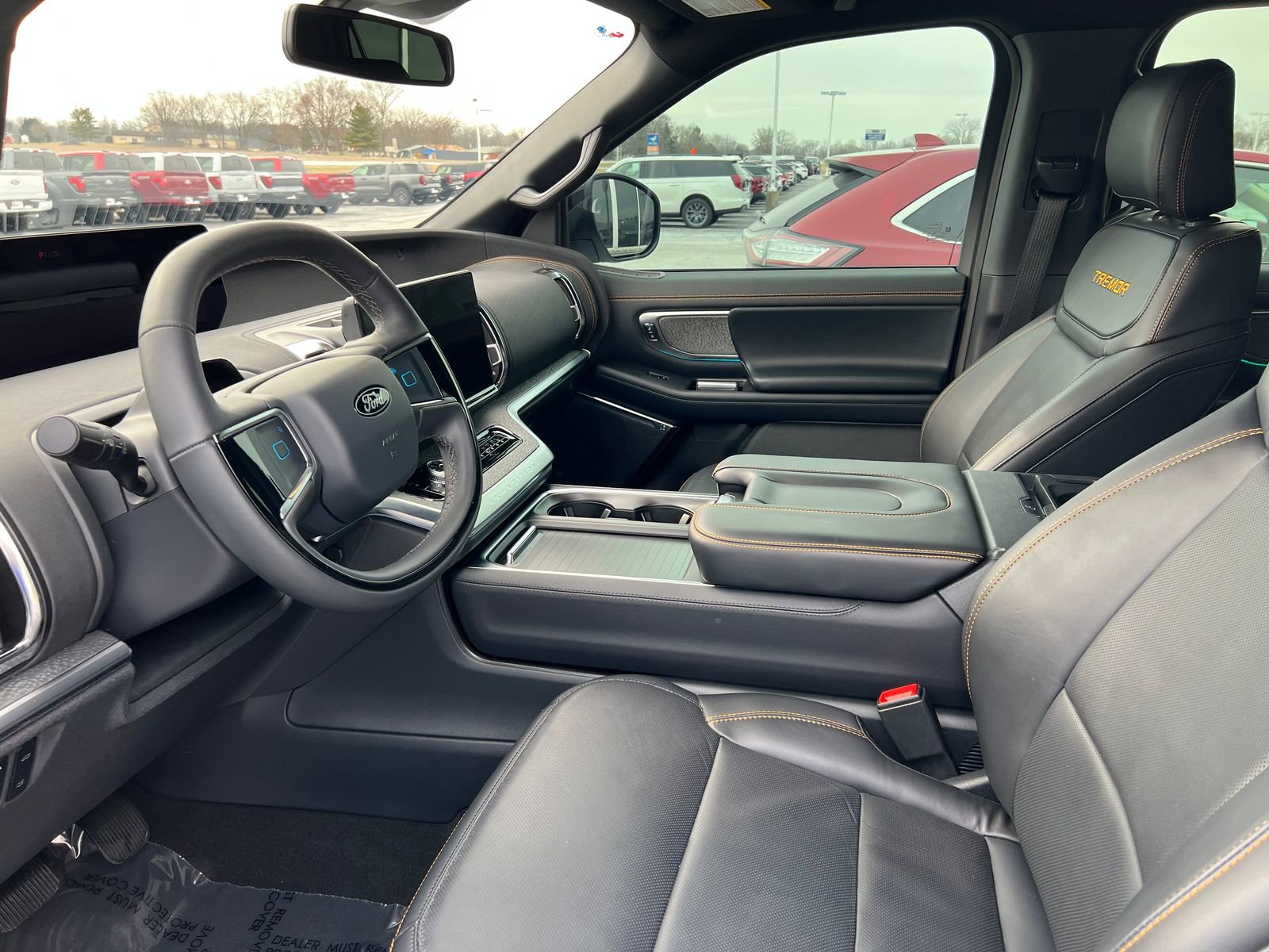 Used 2025 Ford Expedition Tremor image 5