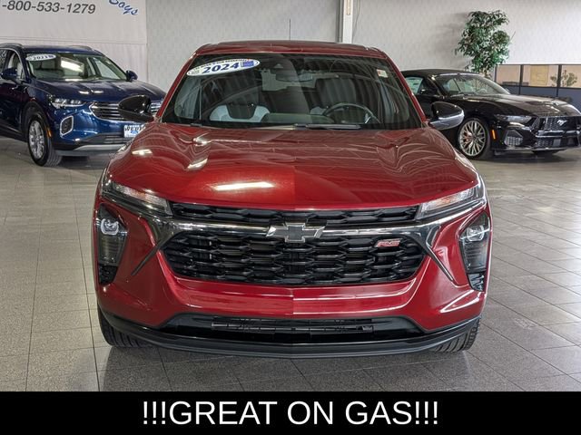 Used 2024 Chevrolet Trax RS image 3