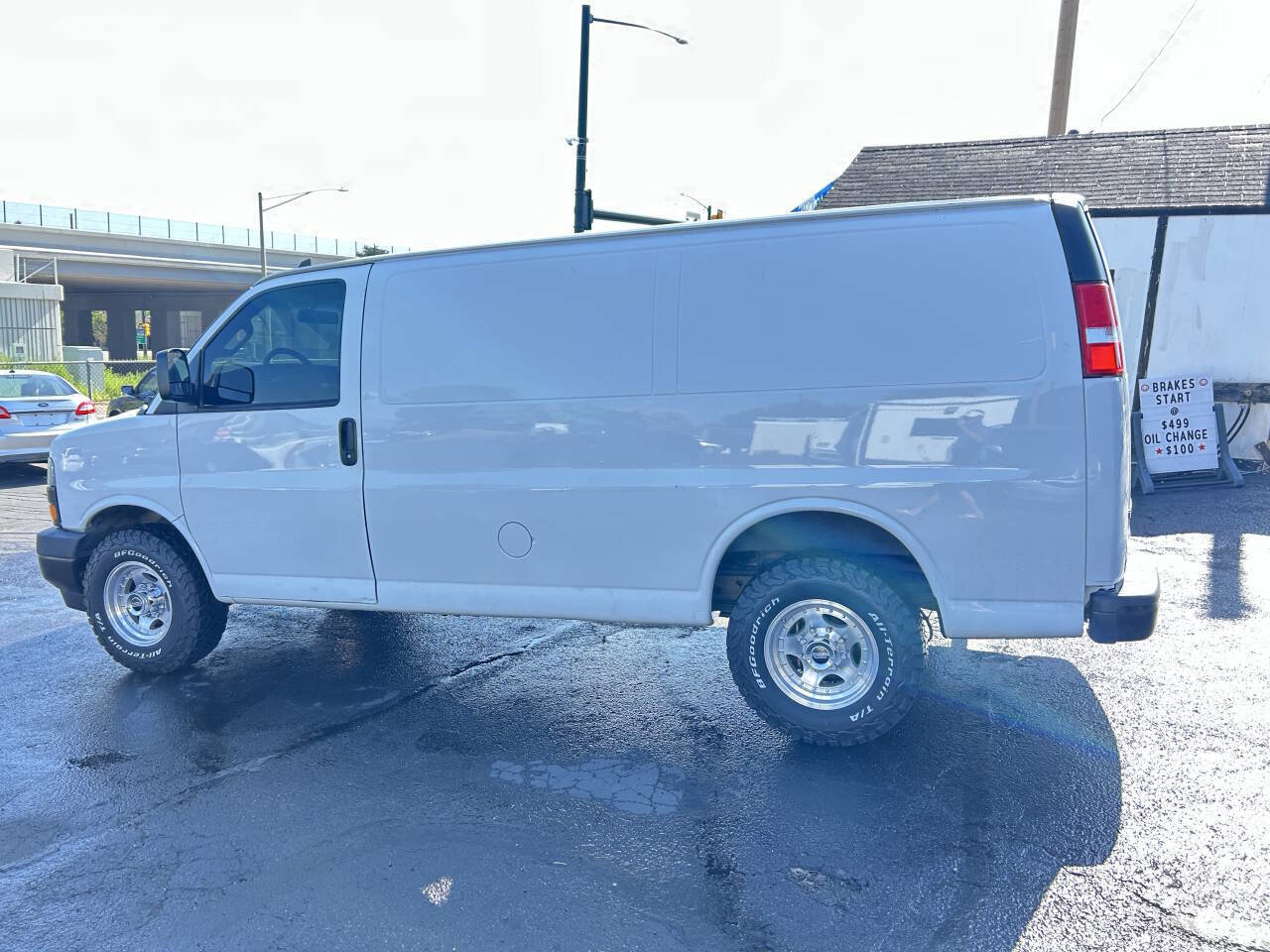 Used 2020 Chevrolet Express 2500 2500 3dr Cargo Van w/ Driver Convenience Package image 20