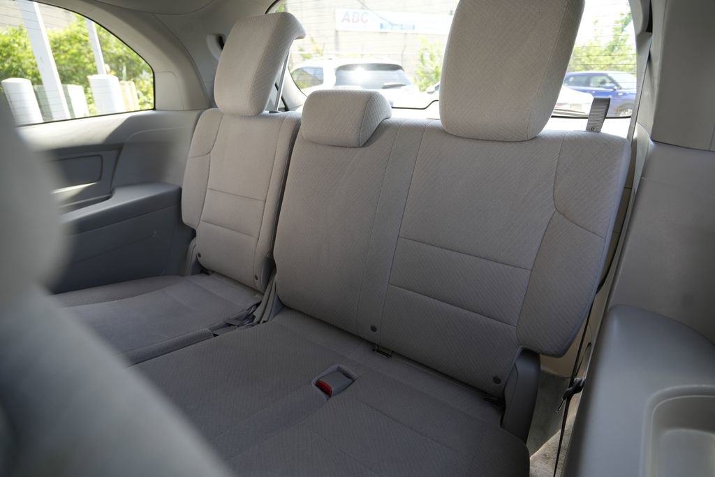 Used 2016 Honda Odyssey EX image 24