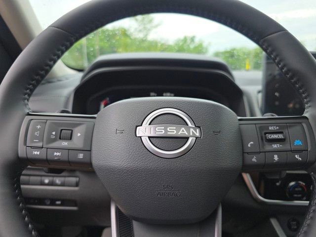 New 2025 Nissan Rogue SL w/ Tech Package image 14
