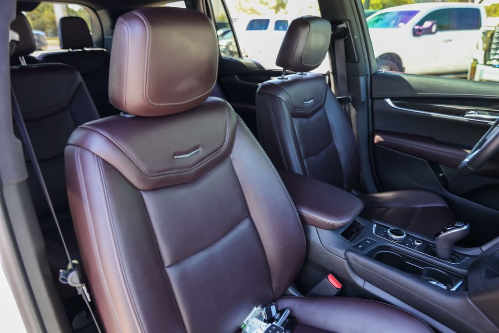 Used 2022 Cadillac XT6 Premium Luxury FWD image 33