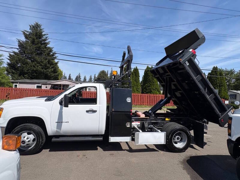 Used 2013 GMC Sierra 3500 W/T RWD image 29