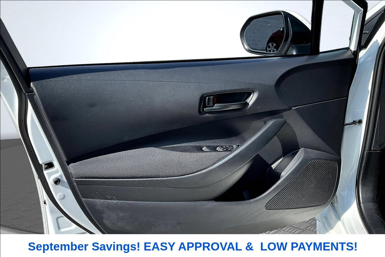 Used 2025 Toyota Corolla LE FWD image 18