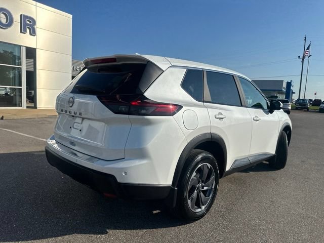 Used 2026 Nissan Rogue SV FWD image 18
