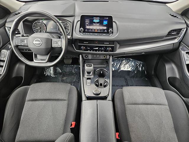 Used 2025 Nissan Rogue SV AWD/4WD image 22