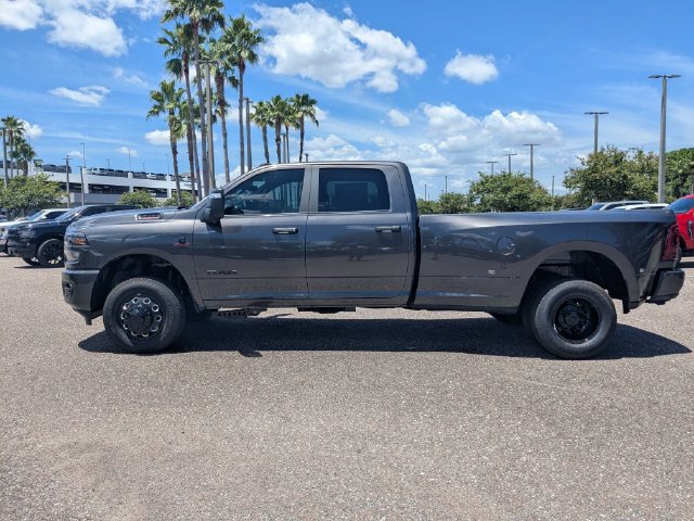 New 2026 RAM 3500 Big Horn AWD/4WD image 7
