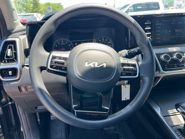 Used 2022 Kia Sorento LX AWD/4WD image 14