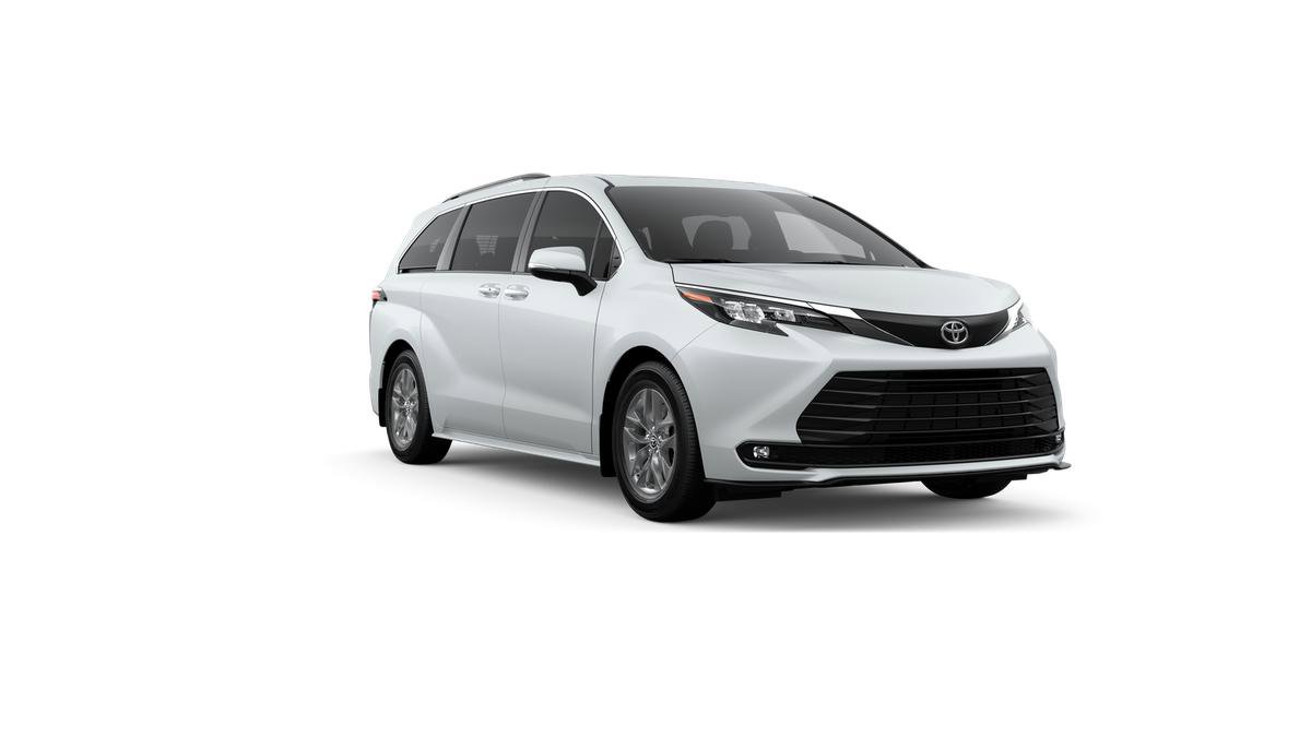 New 2026 Toyota Sienna XLE AWD/4WD image 15