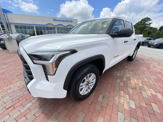 Used 2025 Toyota Tundra SR5 AWD/4WD image 26