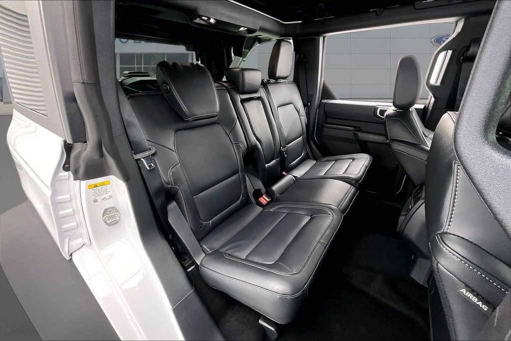 New 2026 Ford Bronco Outer Banks w/ Sasquatch Package AWD/4WD image 10