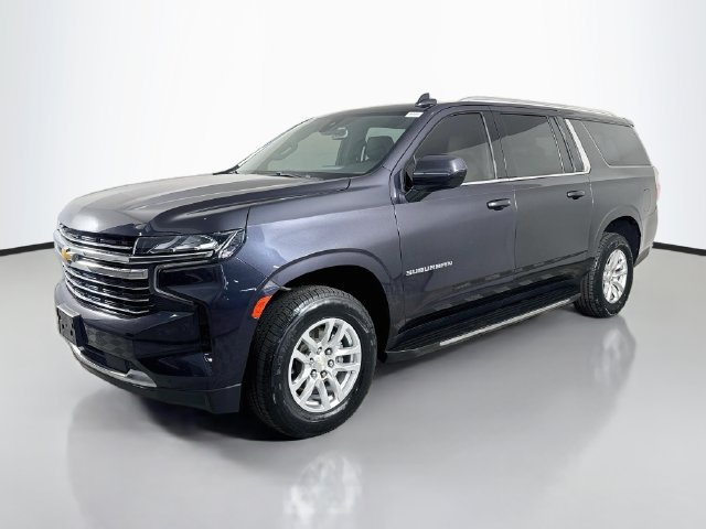 Used 2022 Chevrolet Suburban LT RWD image 4