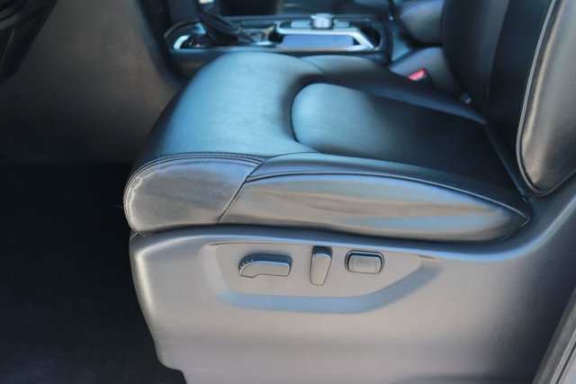 Used 2024 Nissan Armada SV image 9