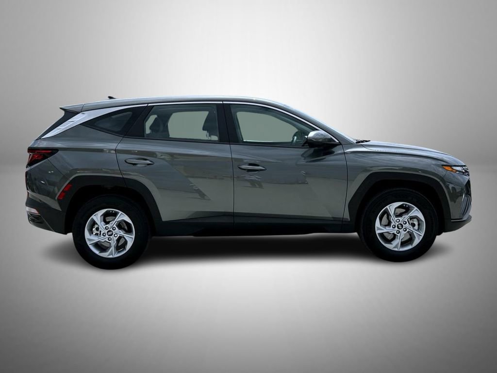 Used 2023 Hyundai Tucson SE AWD/4WD image 4