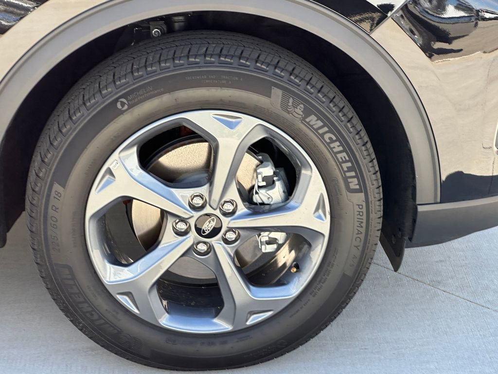 Used 2025 Ford Escape ST-Line image 14