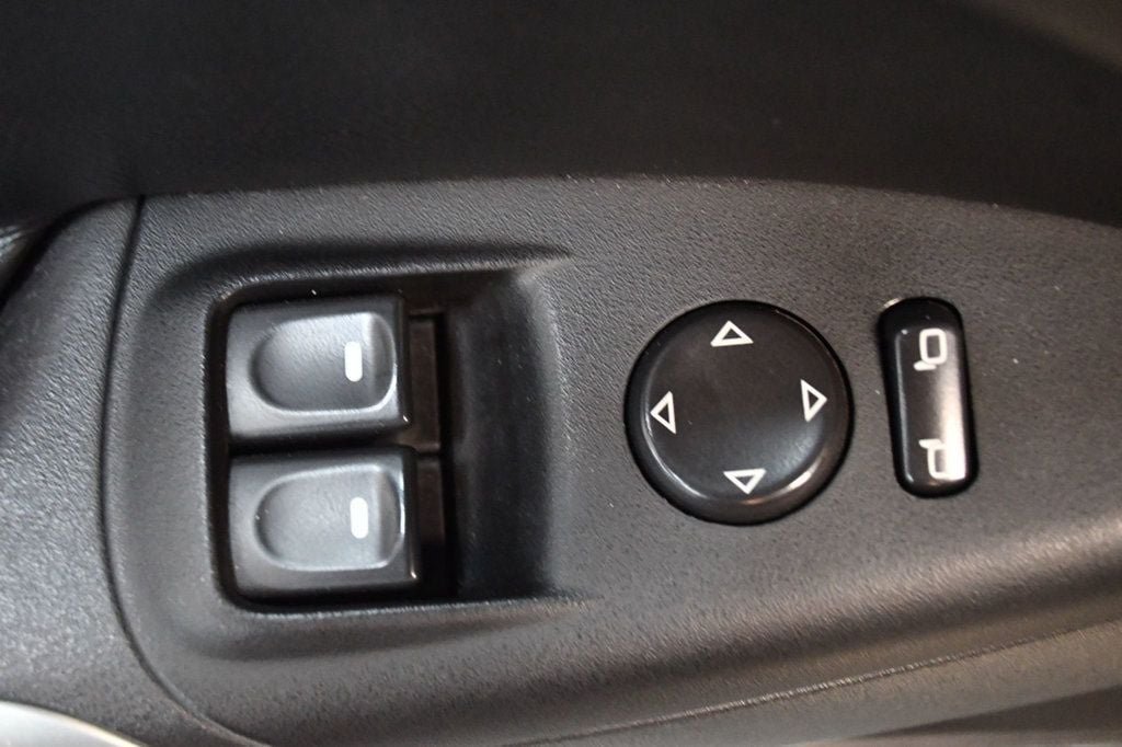 Used 2013 Chevrolet Corvette Grand Sport w/ 3LT Preferred Equipment Group RWD image 67