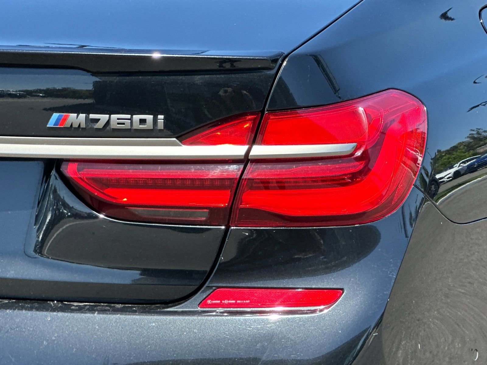Used 2019 BMW M760i xDrive w/ Luxury Rear Seating Package AWD/4WD image 33