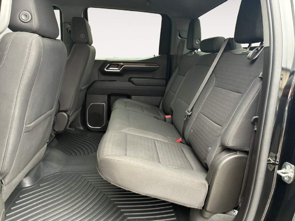Used 2023 Chevrolet Silverado 1500 LT AWD/4WD image 13