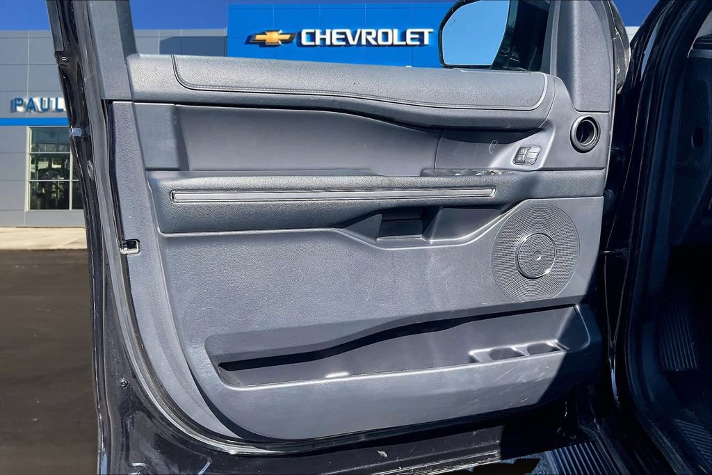 Used 2024 Ford Expedition XLT image 20