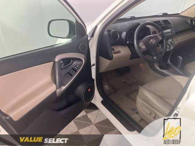 Used 2008 Toyota RAV4 Limited AWD/4WD image 10