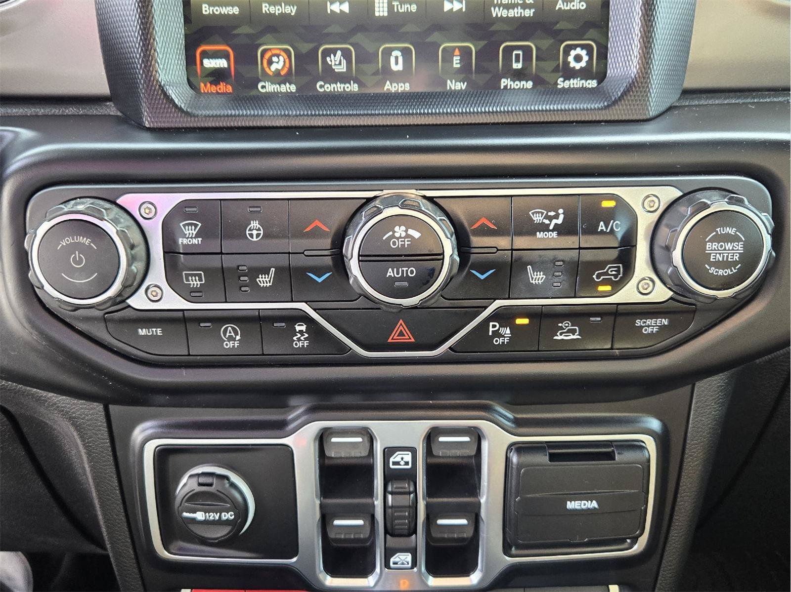 Used 2020 Jeep Gladiator Rubicon AWD/4WD image 17