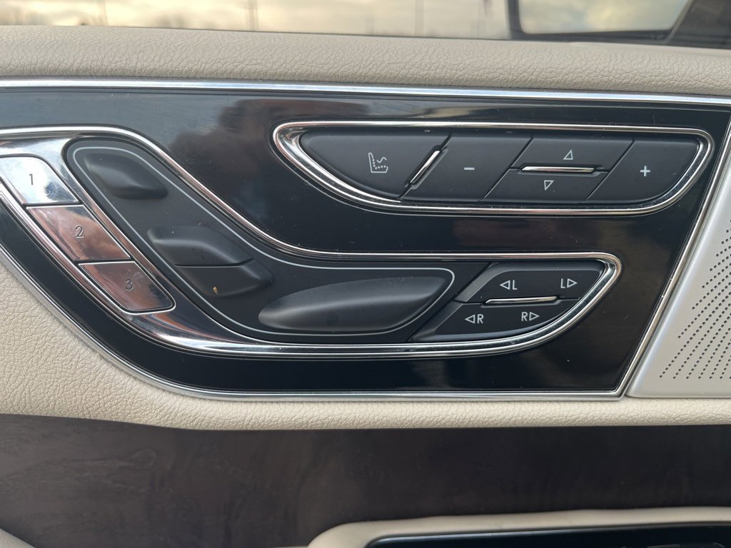 Used 2021 Lincoln Navigator L Reserve image 13