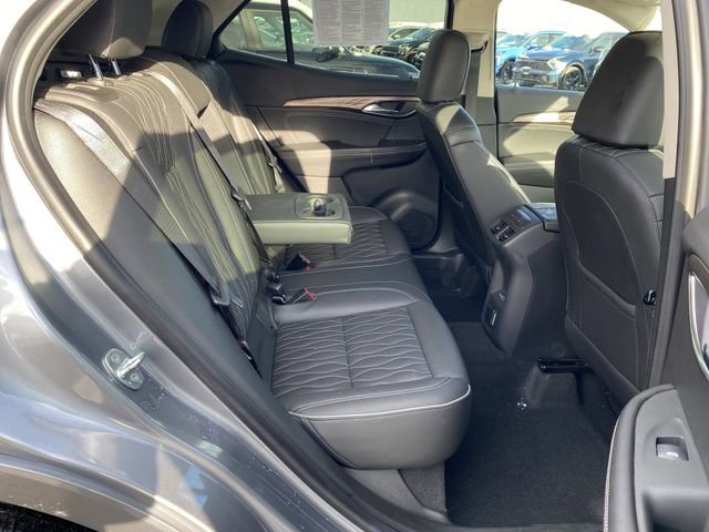 Used 2021 Buick Envision Avenir w/ Technology Package II image 38