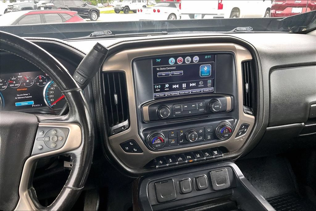 Used 2019 GMC Sierra 2500 Denali w/ Suspension Package, Off-Road AWD/4WD image 6