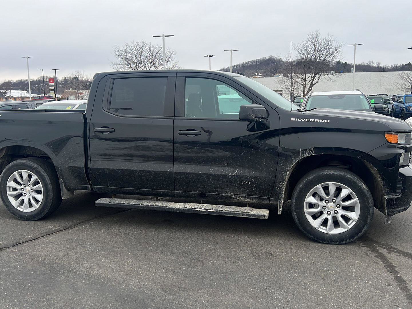 Used 2021 Chevrolet Silverado 1500 Custom w/ Safety Confidence Package image 3