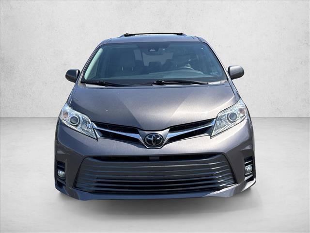 Used 2020 Toyota Sienna XLE FWD video 2