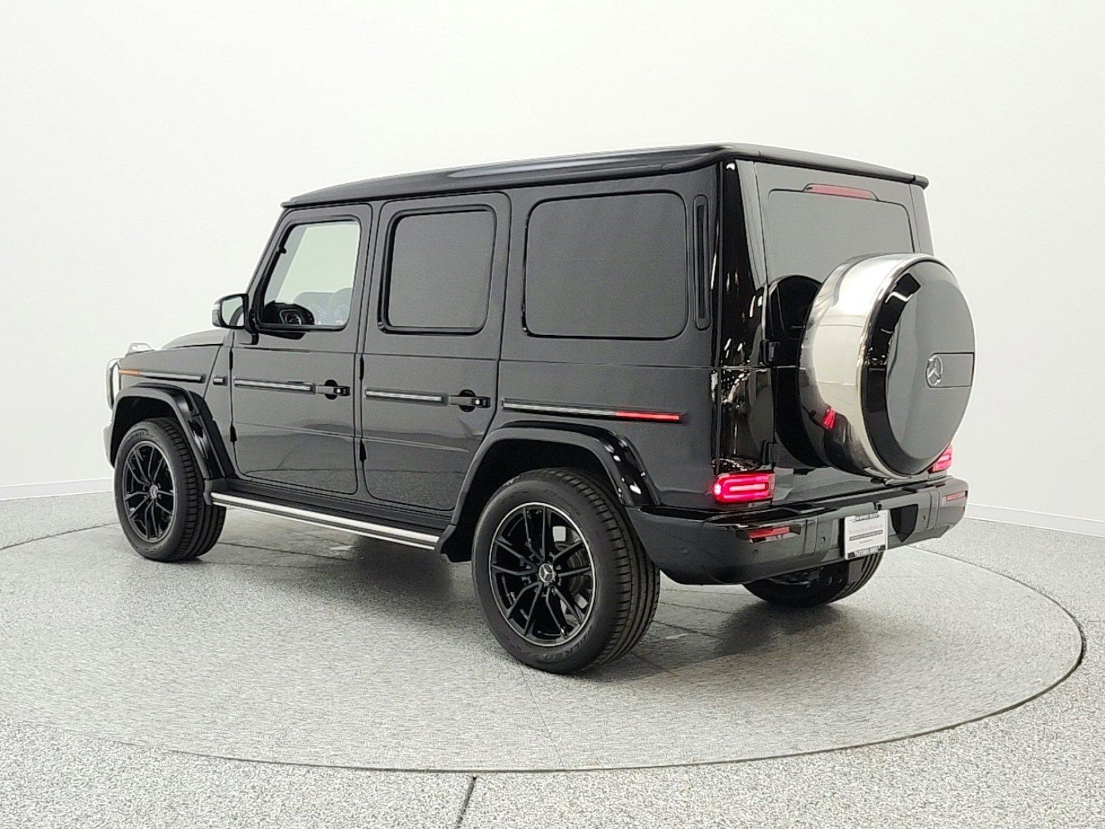 Used 2025 Mercedes-Benz G 550 image 7