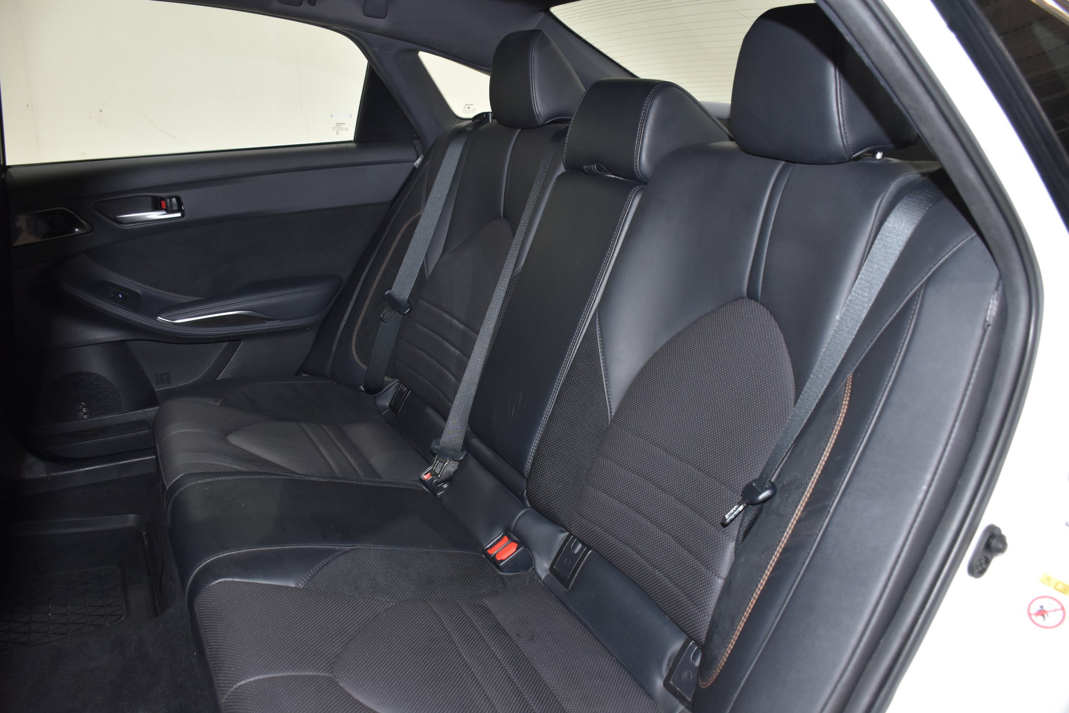Used 2019 Toyota Avalon XSE w/ All Weather Liner Package FWD image 30