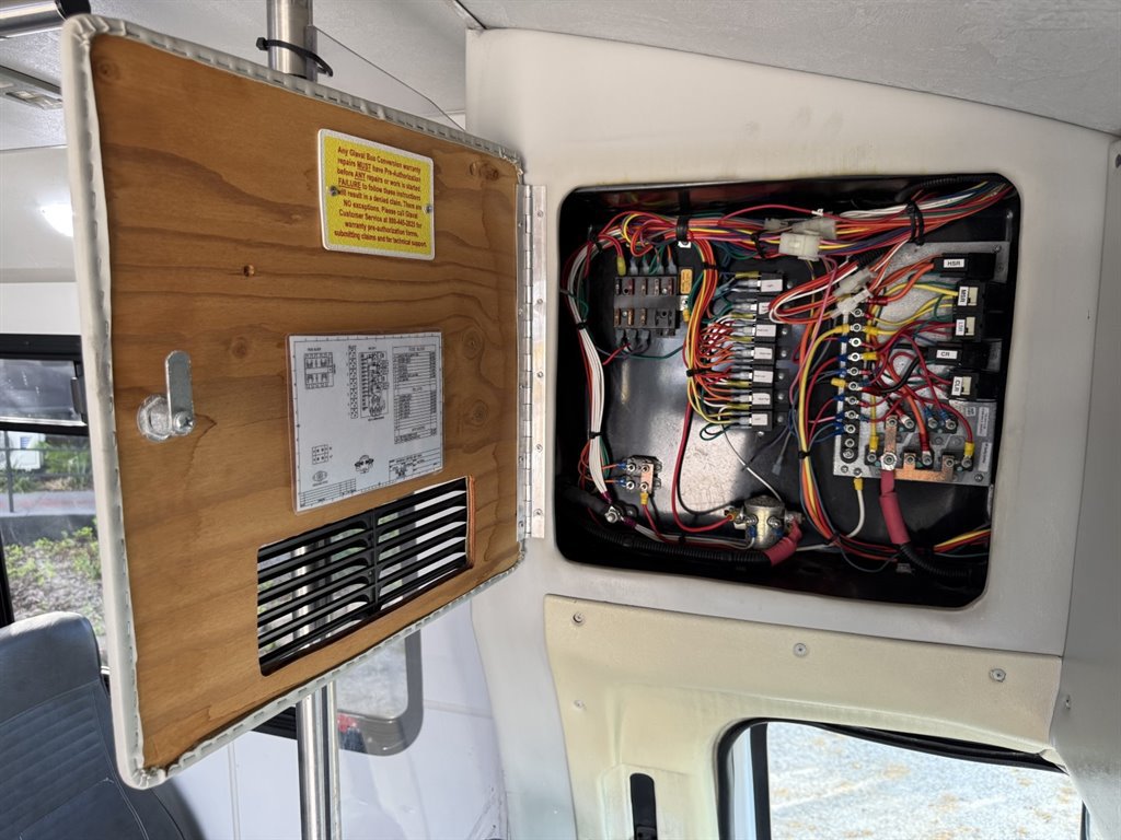 Used 2015 Ford E-450 and Econoline 450 Super Duty w/ Shuttle Bus Prep Package RWD image 19