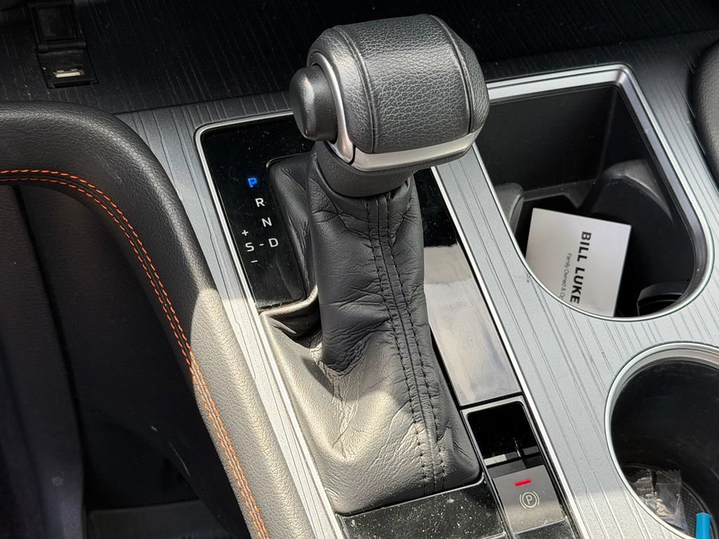 Used 2021 Toyota Sienna XSE FWD image 28