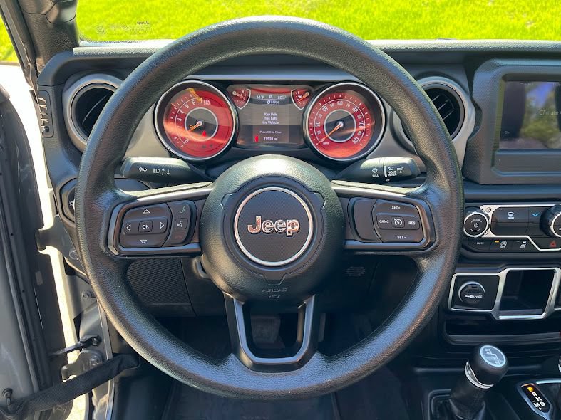 Used 2022 Jeep Gladiator Sport AWD/4WD image 12