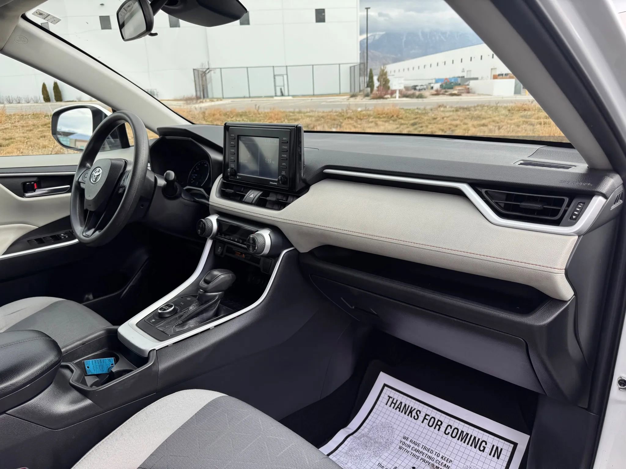 Used 2021 Toyota RAV4 XLE w/ Carpet Mat Package (TMS) image 18