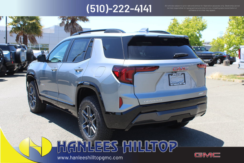 New 2026 GMC Terrain AT4 w/ Technology Package II AWD/4WD image 9
