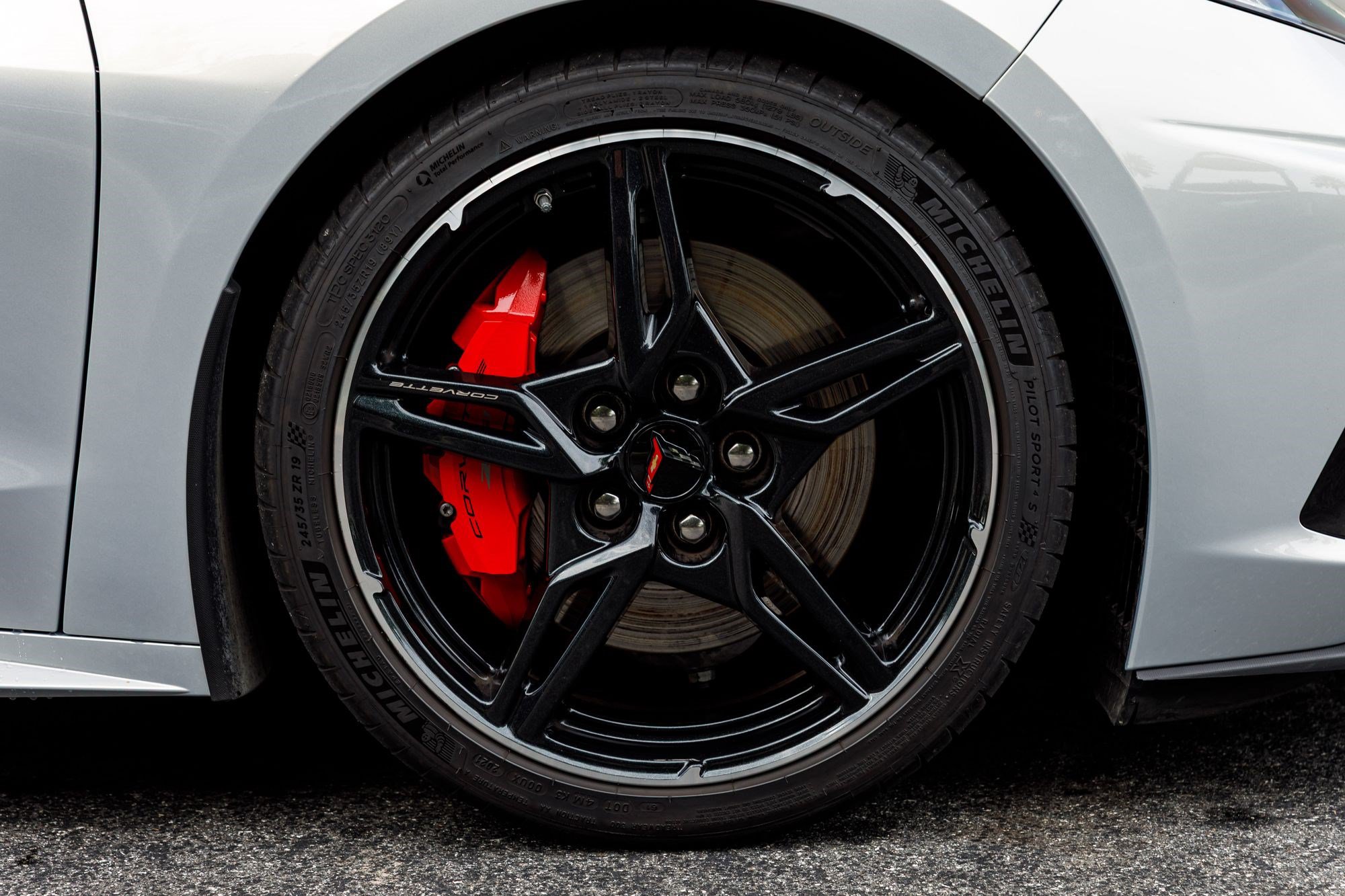 Used 2021 Chevrolet Corvette Stingray Preferred Cpe w/ Z51 Performance Package RWD image 30