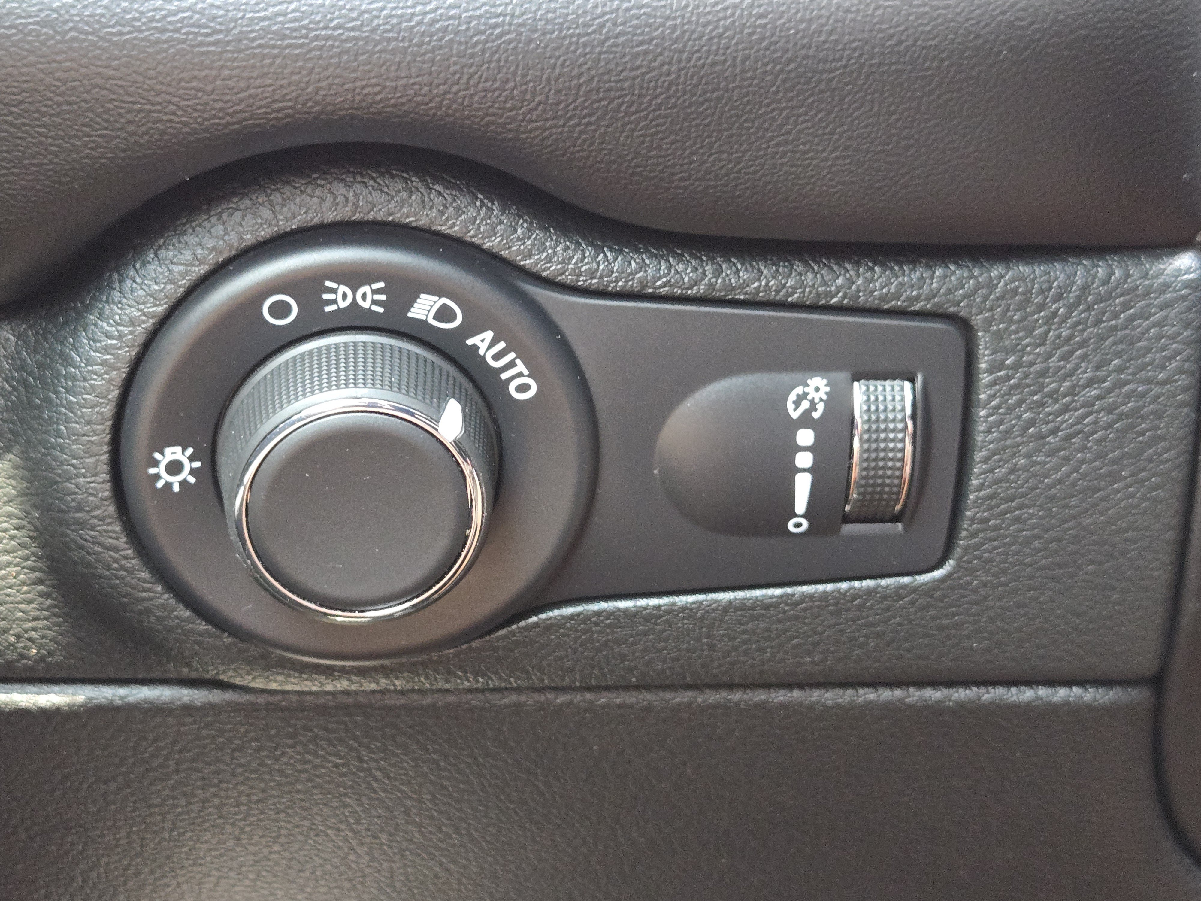 Used 2024 Dodge Durango SRT AWD/4WD image 24