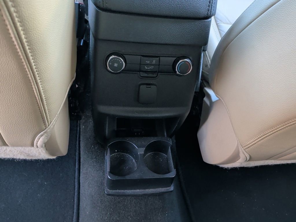 Used 2016 Ford Explorer XLT w/ Equipment Group 202A image 30