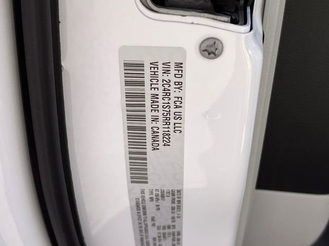 Used 2024 Chrysler Pacifica Select image 33