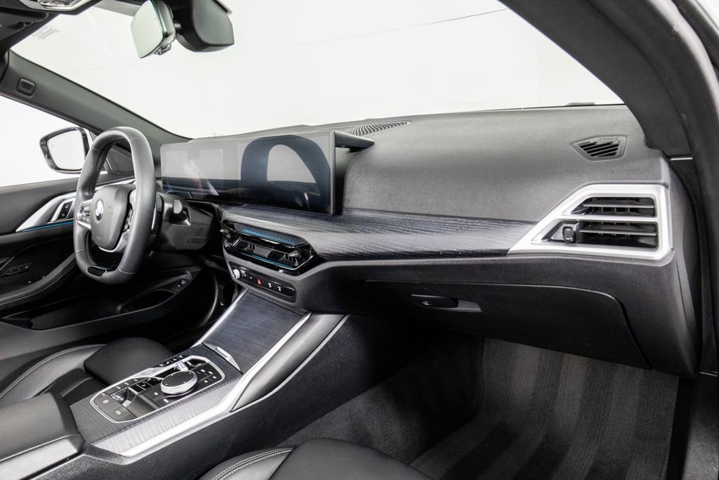 Used 2025 BMW 430i Convertible image 17